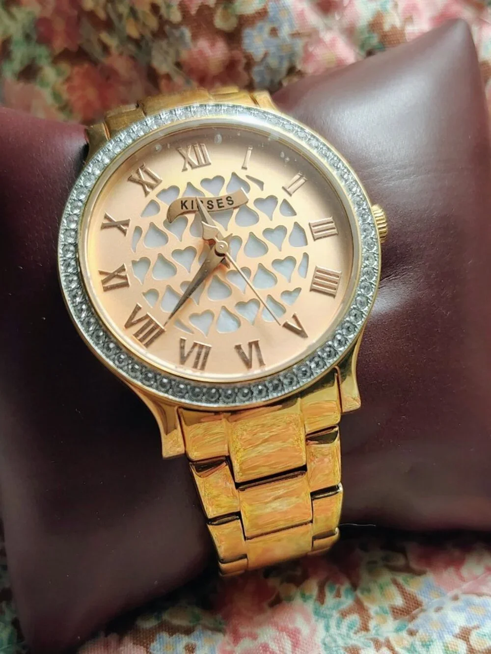 NWT NIB Hershey Kiss watch features a rose gold-toned band MSRP 150